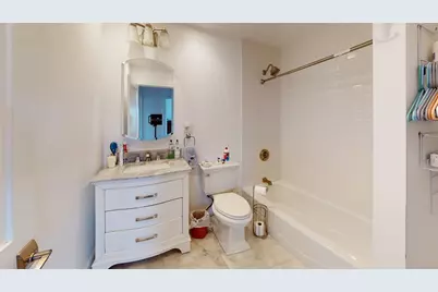 22-24 Broadlawn Park #24, Boston, MA 02467 - Photo 14