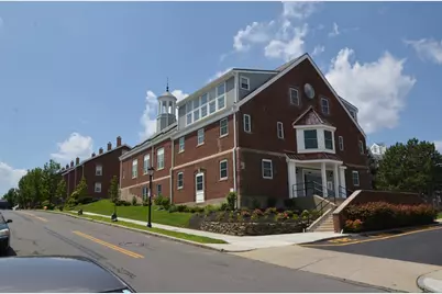 6 Admiral's Way #8, Chelsea, MA 02150 - Photo 1