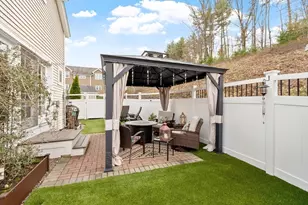 23 Dobson Cir, Leominster, MA 01453 - Photo 12