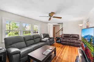 148 Hadley St, Springfield, MA 01118 - Photo 10