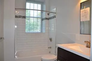 6 Admirals Wy, Chelsea, MA 02150 - Photo 6