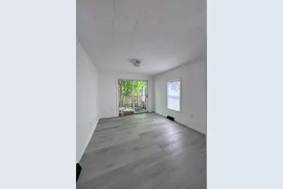 721 Blossom St, Fitchburg, MA 01420 - Photo 12