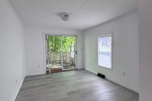 721 Blossom St, Fitchburg, MA 01420 - Photo 12