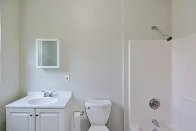 28 Prescott St, Leominster, MA 01453 - Photo 8