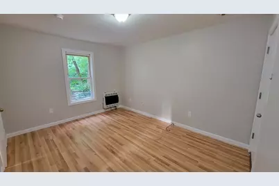 28 Prescott St, Leominster, MA 01453 - Photo 12