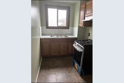 210 Whitman Street #3, New Bedford, MA 02745 - Photo 2