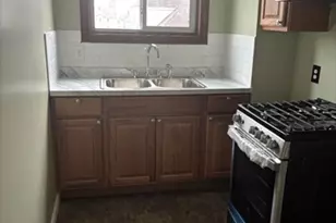 210 Whitman St, New Bedford, MA 02745 - Photo 2