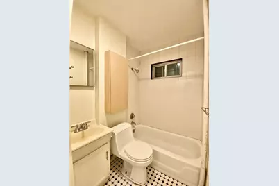 132 Oxford St #1A, Cambridge, MA 02140 - Photo 8