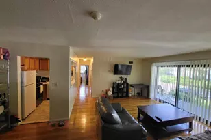 202 Central St, Stoneham, MA 02180 - Photo 4