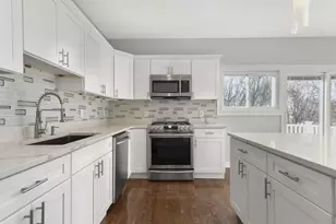 201 Byron St, Boston, MA 02128 - Photo 4