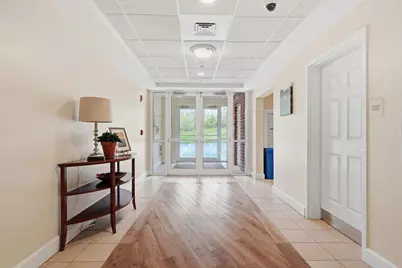 38 Village Rd #110, Middleton, MA 01949 - Photo 4