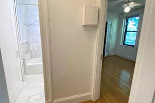 122 Riverway, Boston, MA 02215 - Photo 8