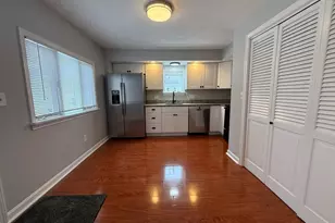 83 Taylor St, Waltham, MA 02453 - Photo 2