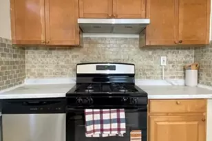 75 Plain St, Lowell, MA 01851 - Photo 14