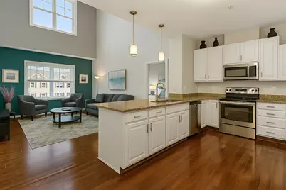 360 Andover St #1310, Danvers, MA 01923 - Photo 4