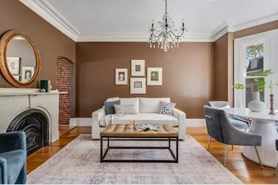 582 E 7th St, Boston, MA 02127 - Photo 2