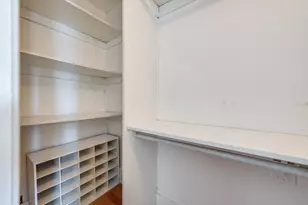 582 E 7th St, Boston, MA 02127 - Photo 28