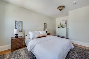 582 E 7th St, Boston, MA 02127 - Photo 24