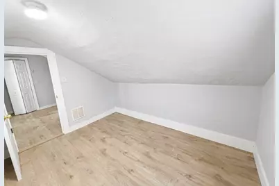 9 Winthrop, Worcester, MA 01604 - Photo 12
