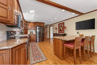 111 Barstow Dr, Braintree, MA 02184 - Photo 8