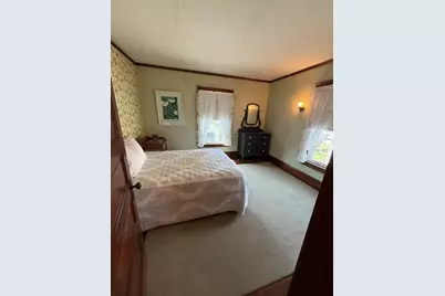 128 Silver St, Greenfield, MA 01301 - Photo 26