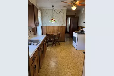 128 Silver St, Greenfield, MA 01301 - Photo 16