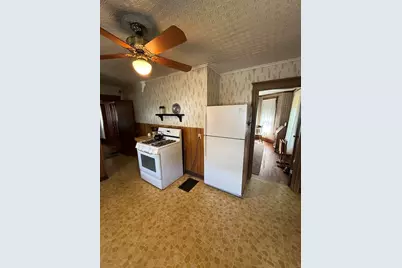 128 Silver St, Greenfield, MA 01301 - Photo 18