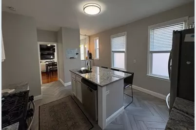 7 1/2 Edward St #1, Medford, MA 02155 - Photo 4