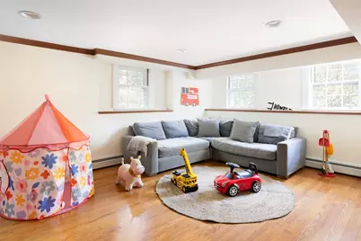 401 Heath Street, Brookline, MA 02467 - Photo 22