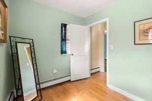 25 Alden Pl, Newton, MA 02465 - Photo 20