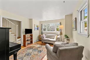 25 Alden Pl, Newton, MA 02465 - Photo 8