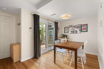 314 W 4th St #3, Boston, MA 02127 - Photo 6
