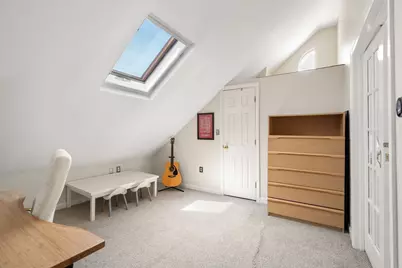 314 W 4th St #3, Boston, MA 02127 - Photo 8