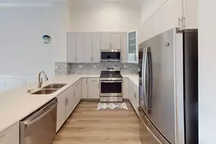 320 Middlesex Ave, Medford, MA 02155 - Photo 2