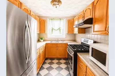 544-546 Plymouth Ave, Fall River, MA 02721 - Photo 2