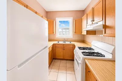 544-546 Plymouth Ave, Fall River, MA 02721 - Photo 8