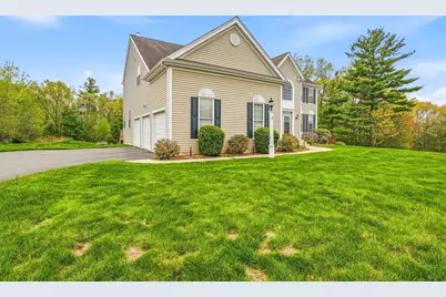 11 Howarth Drive, Upton, MA 01568 - Photo 4