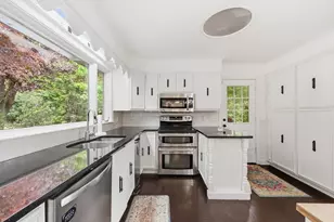 1310 Mammoth Rd, Dracut, MA 01826 - Photo 12