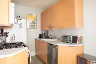 81 St Botolph St, Boston, MA 02116 - Photo 2