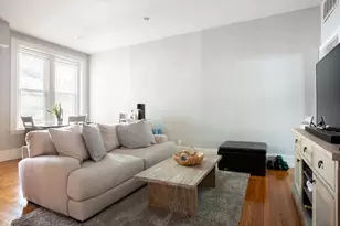 81 St Botolph St, Boston, MA 02116 - Photo 4