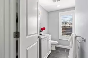 40 Catherine, Boston, MA 02131 - Photo 18