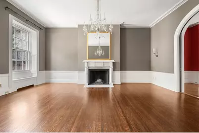 13 Chestnut St #1, Boston, MA 02108 - Photo 6