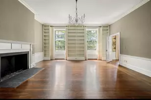 13 Chestnut St, Boston, MA 02108 - Photo 20