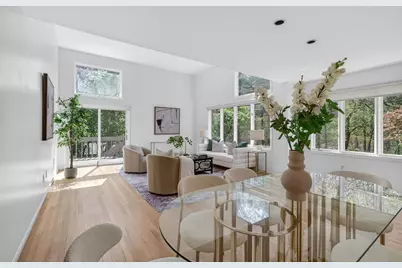 8 Heathwood Ln #8, Brookline, MA 02467 - Photo 2
