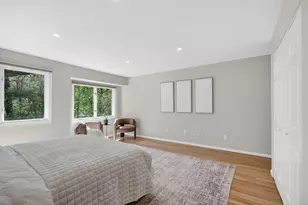 8 Heathwood Ln, Brookline, MA 02467 - Photo 18