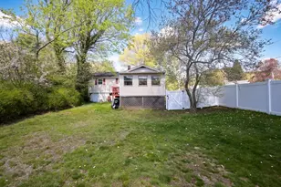10 Edson St, Taunton, MA 02780 - Photo 30