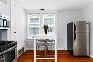 181 W Fifth St, Boston, MA 02127 - Photo 16