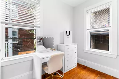 181 W 5th St #2, Boston, MA 02127 - Photo 20