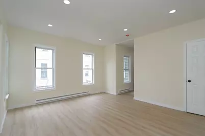 109-111 Brown Ave, Holyoke, MA 01040 - Photo 8