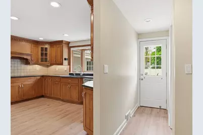 107 Viscount Rd, Longmeadow, MA 01106 - Photo 12